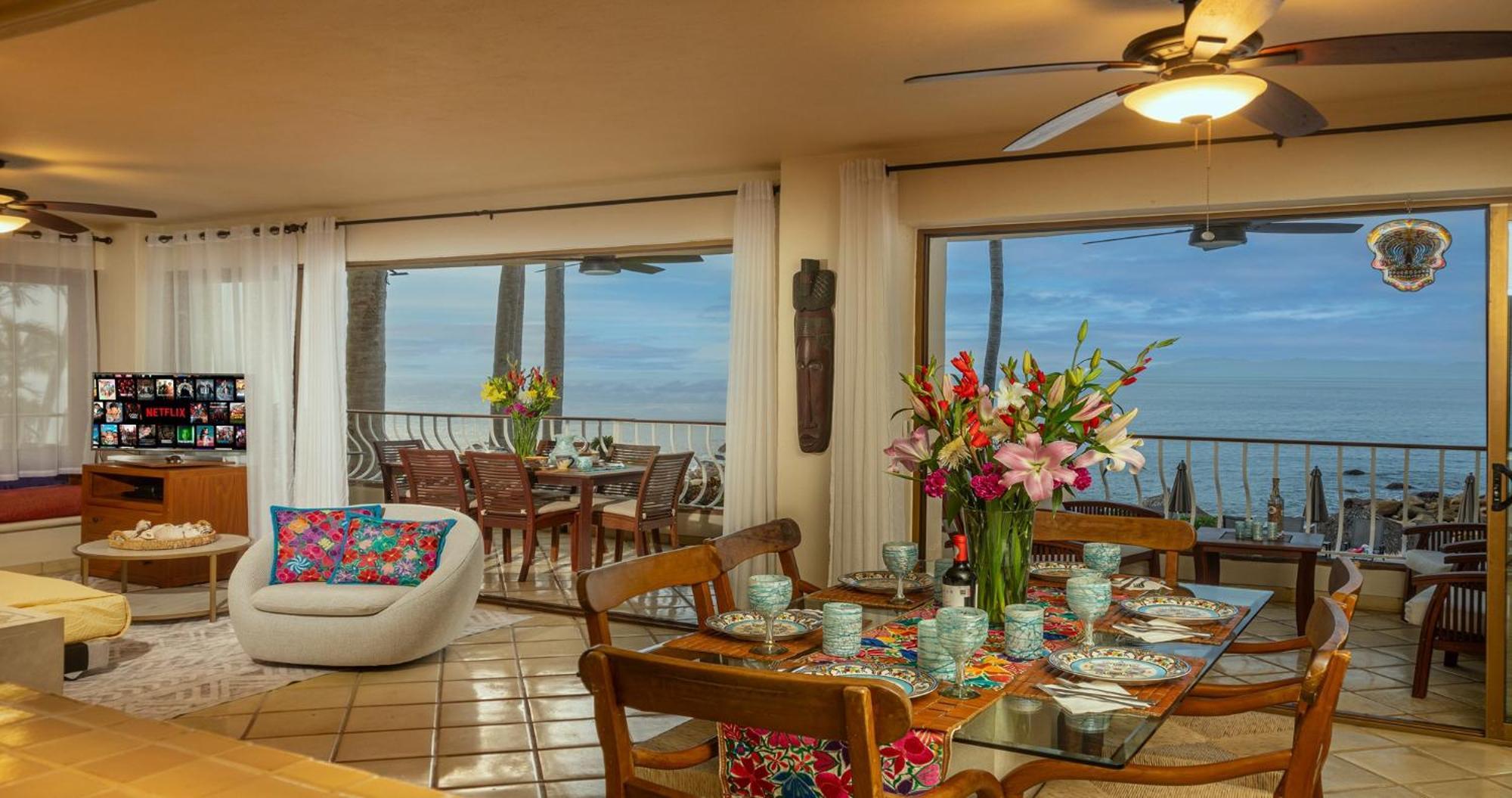 Ocean Front, 3 Bedroom, 3 Bathroom, Casa Natalia, Playa Esmeralda Puerto Vallarta Eksteriør billede